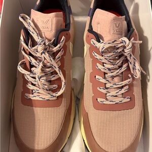 Veja women’s Tan and pink Sneakers